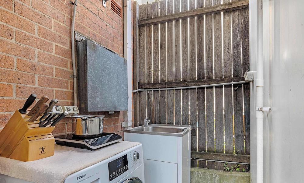 Metawisebnb Studio Near Uni Broadway Transport - Tap to explore photos