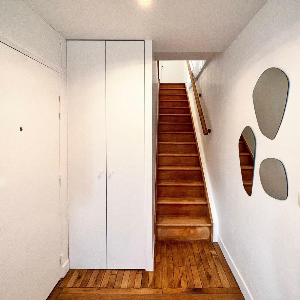 Copernic Line Elegant 3BR Apartment in Paris - Tap to explore photos