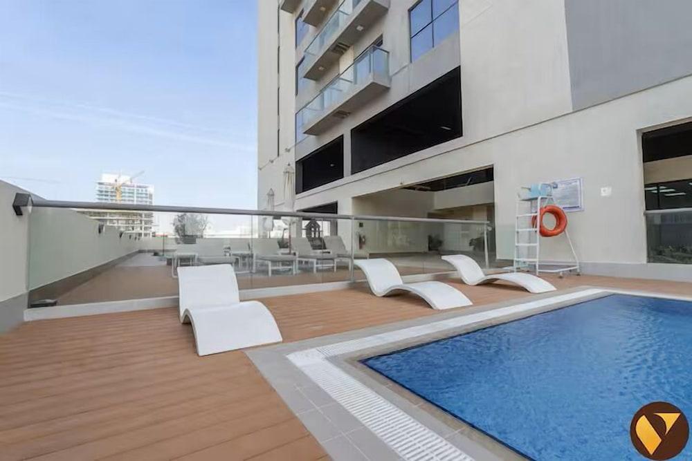Vogue | Jeewar JVC near Circle Mall | Pool & Gym - Tap to explore photos