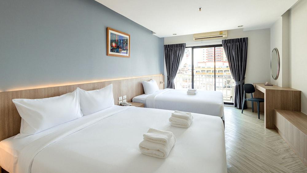 B2 China Town Yaowarat Premier Room Type - Luxury Triple Room