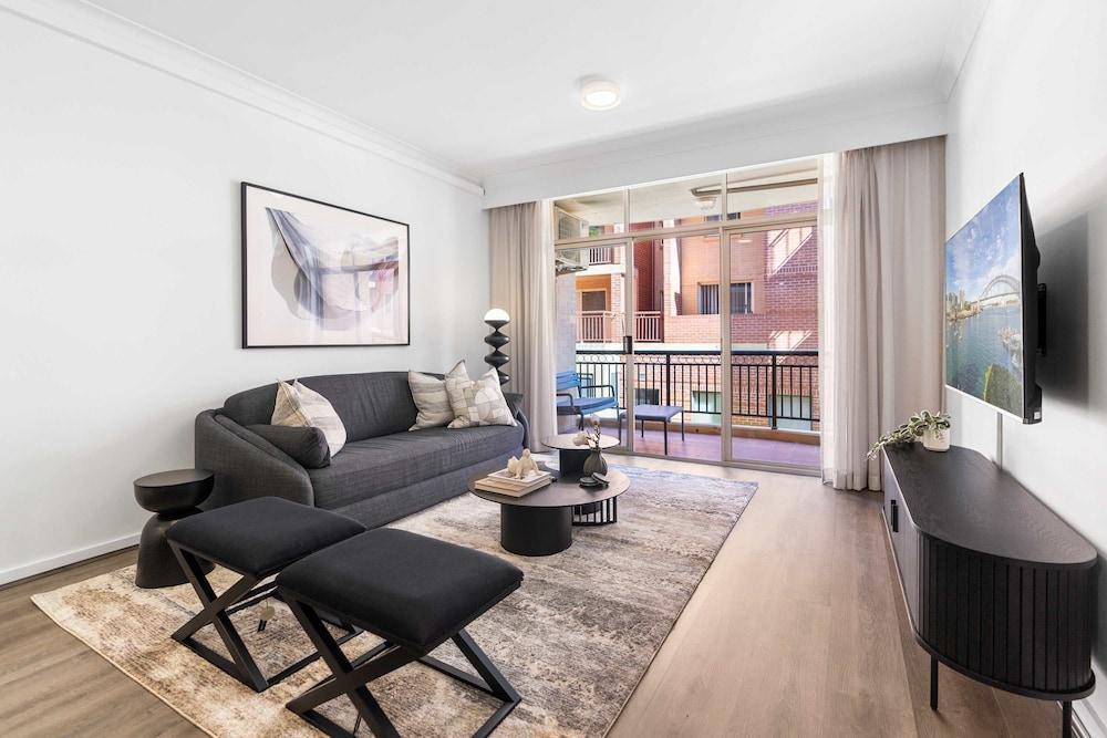Camperdown Cozy Corner 2 Room Type - Apartment