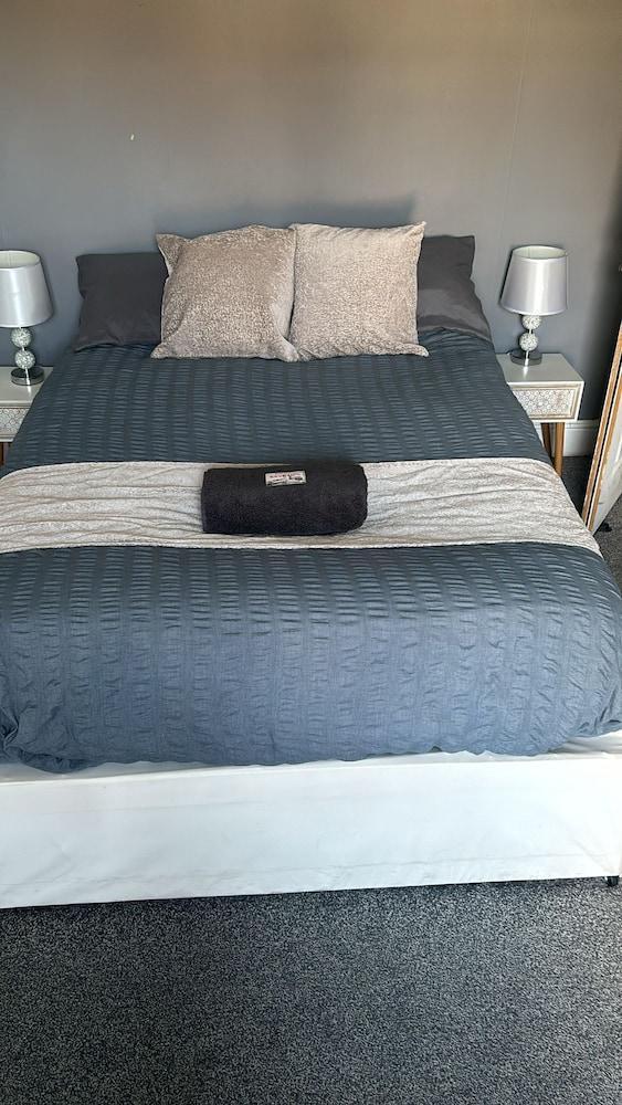 Thornton Awesome Stay 5