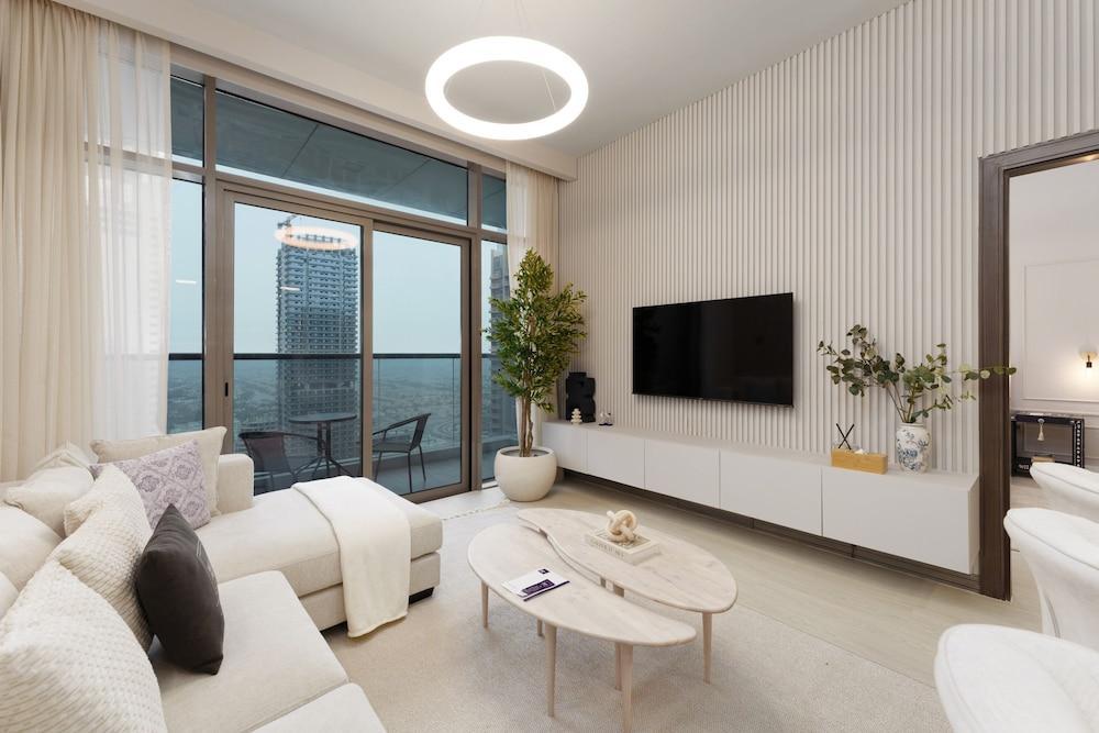 Modern Living w Premium Amenities Close to Marina - Tap to explore photos