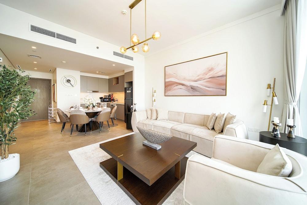 PVH - Creek Gate - Stylish 2BR - Tap to explore photos
