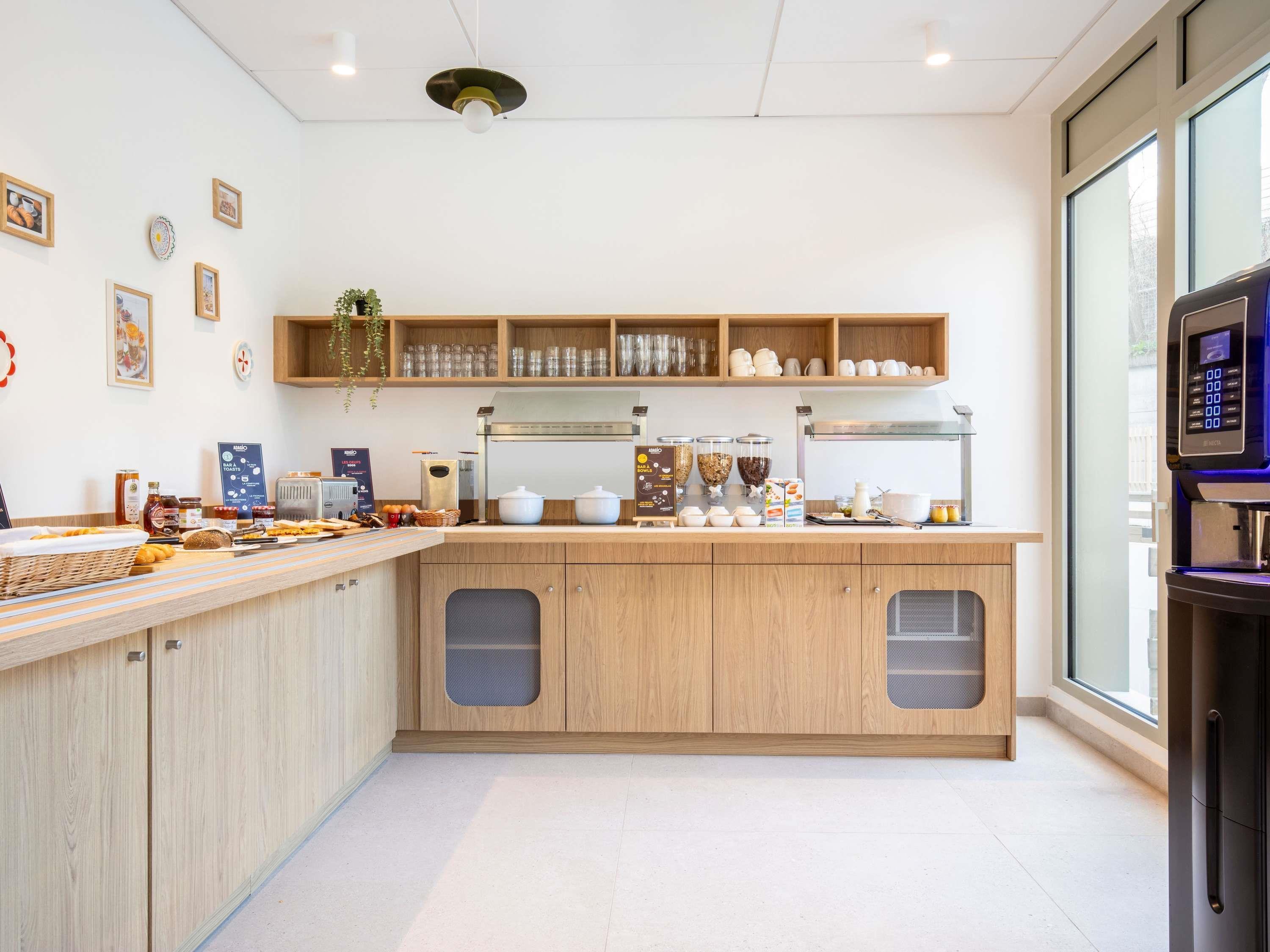 Aparthotel Adagio Access Paris Nanterre - Tap to explore photos