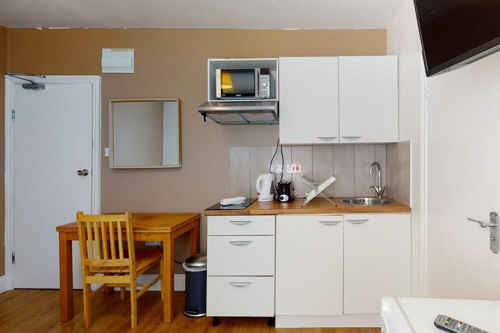 UK.LO.FCL4 - Comfortable studio with kitchenette in Hampstead