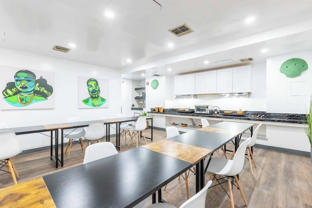 Chic Studio Steps from Times Square, Historic Building with Modern Amenities