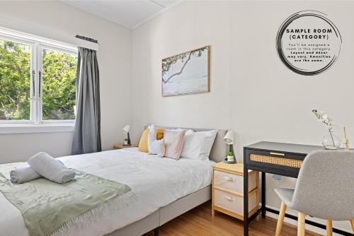 Rustic Queen Room in Glebe - Next to USYD - Shared Bathroom