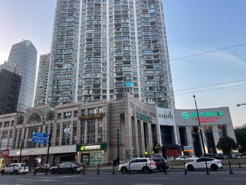 上海璞逸酒店-豫园/城隍庙/外滩/新天地/淮海路/老西门地铁站店 - Tap to explore photos