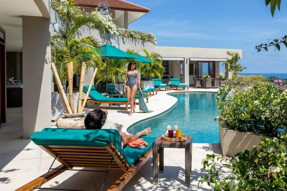Panorama Summit Villa -  3 Bedroom Stuning Seaview