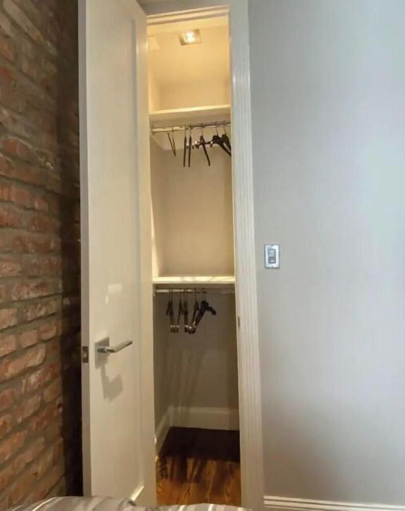 Cozy, 2-bed, 2 bath apartment
