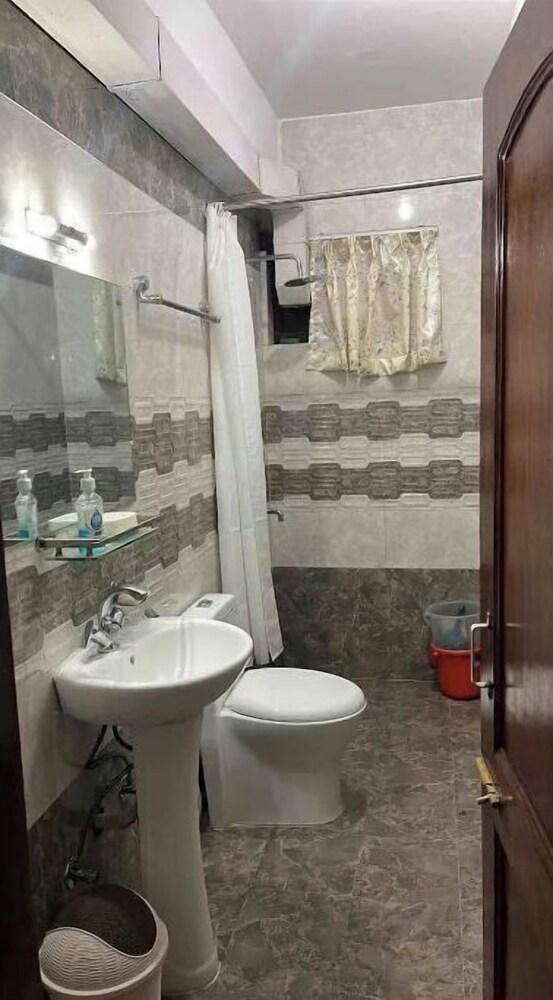 MAKACH House, Studio Apartment !! - Tap to explore photos