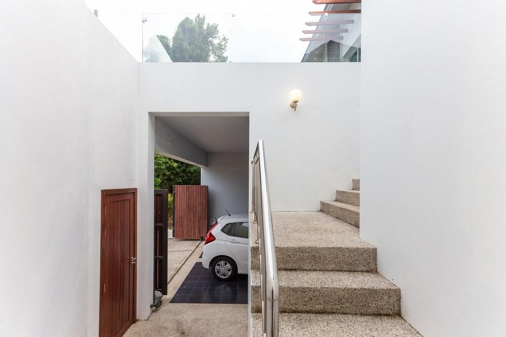 Magnificent Villa with 3 Bedrooms and Pool!