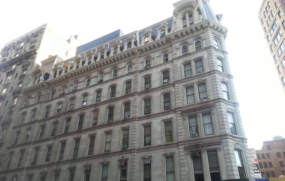Manhattan Studio Near Empire State Building