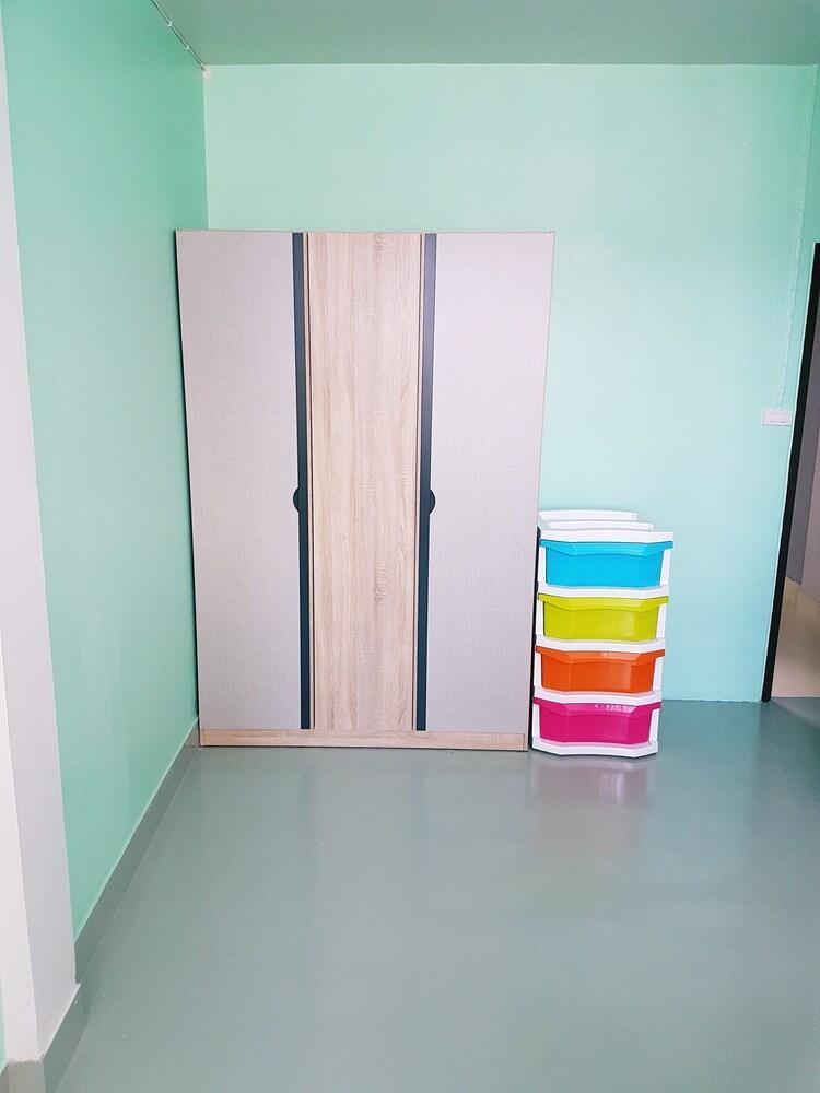 Well placed and completely renovated house - Tap to explore photos