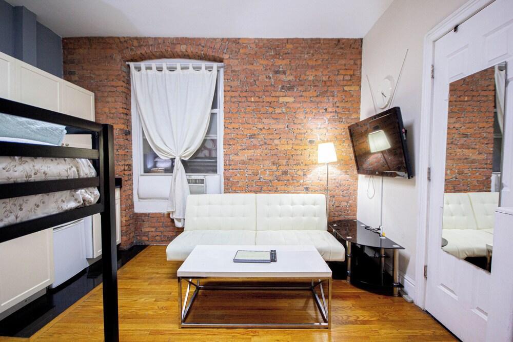 Cozy Studio Apartment - Midtown, Times Square