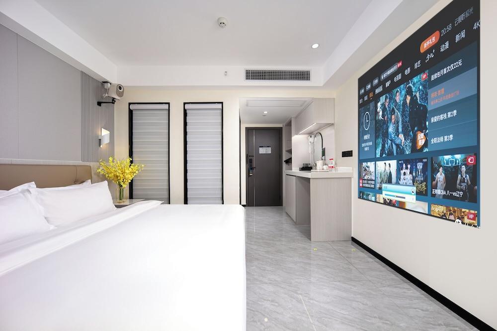 Deyu GM E sports Hotel Room Type - Standard Double Room, City View
