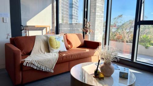 The Elegant Deco Apt In Sydney Olympic Park - Tap to explore photos