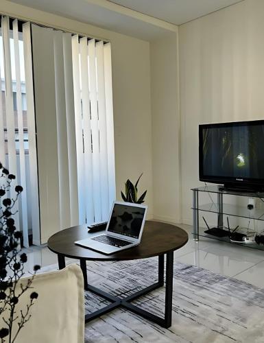 2BR 2BA Paramatta with Private Deck M26 - Tap to explore photos