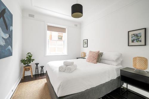 Level Access, 2 Mins Walk to Corso, Wharf, Harbour - Tap to explore photos