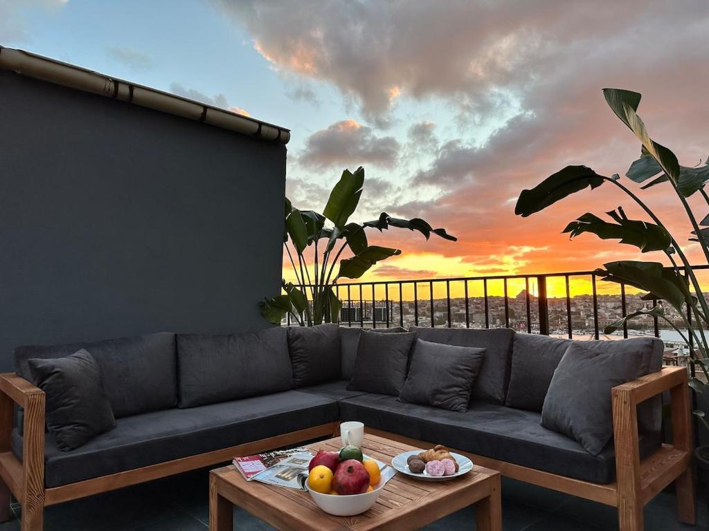 Stunning 2BR 3AC Near Metro - YM 3 - Tap to explore photos