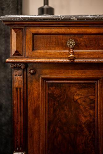 The Russell Boutique Hotel - Tap to explore photos