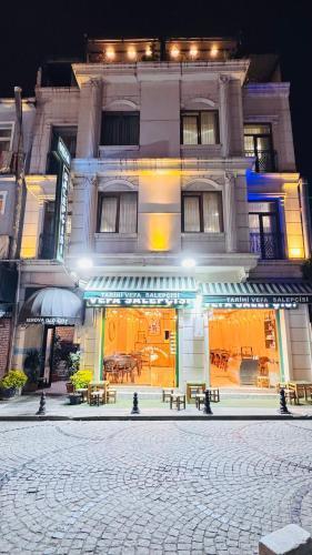 RENOVA CiTY HOTEL - Tap to explore photos