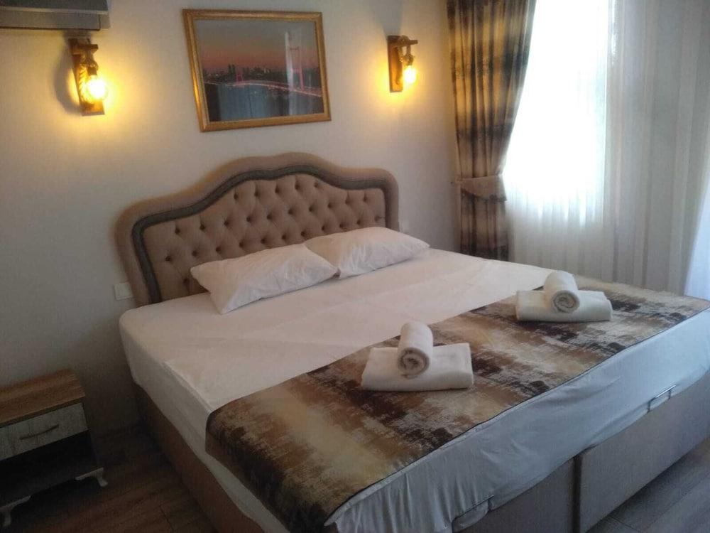 Tree house hotel Room Type - Deluxe Room, City View