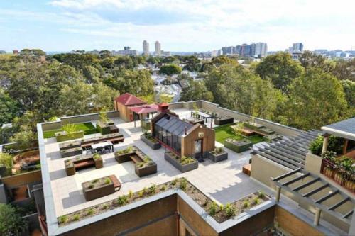 Surry Hills with views pool gym plus parking - Tap to explore photos
