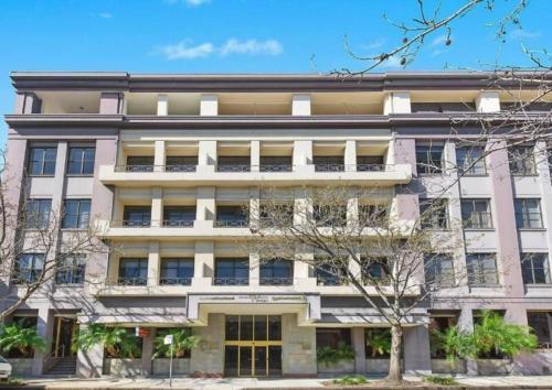Chic apartment near Sydney Harbour