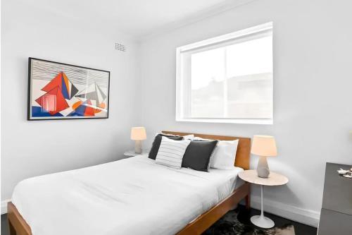 Bondi Beachfront Retreat - Beach views - Tap to explore photos