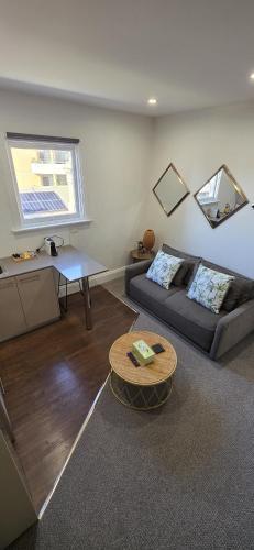 The perfect City and Parkside escape - Tap to explore photos