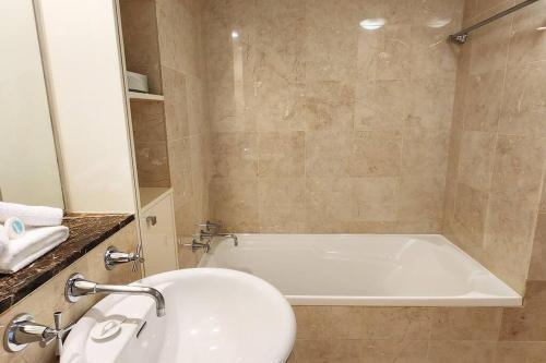 Penthouse with Private Terrace, Parking + 2 Pools - Tap to explore photos