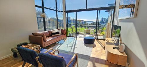 Penthouse with Private Terrace, Parking + 2 Pools