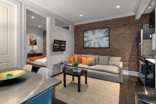 Midtown West 2BR near Javits & Penn Station - Tap to explore photos