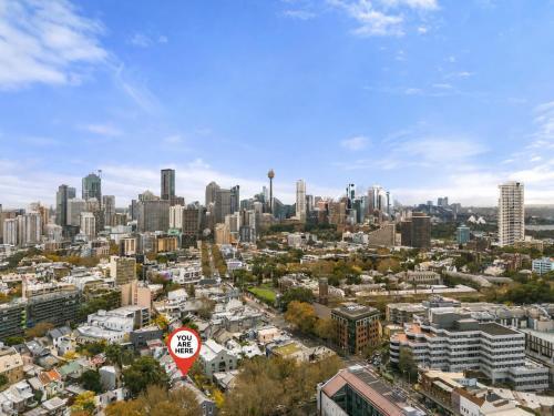 5BR Paddington Home w Private Parking and Studio