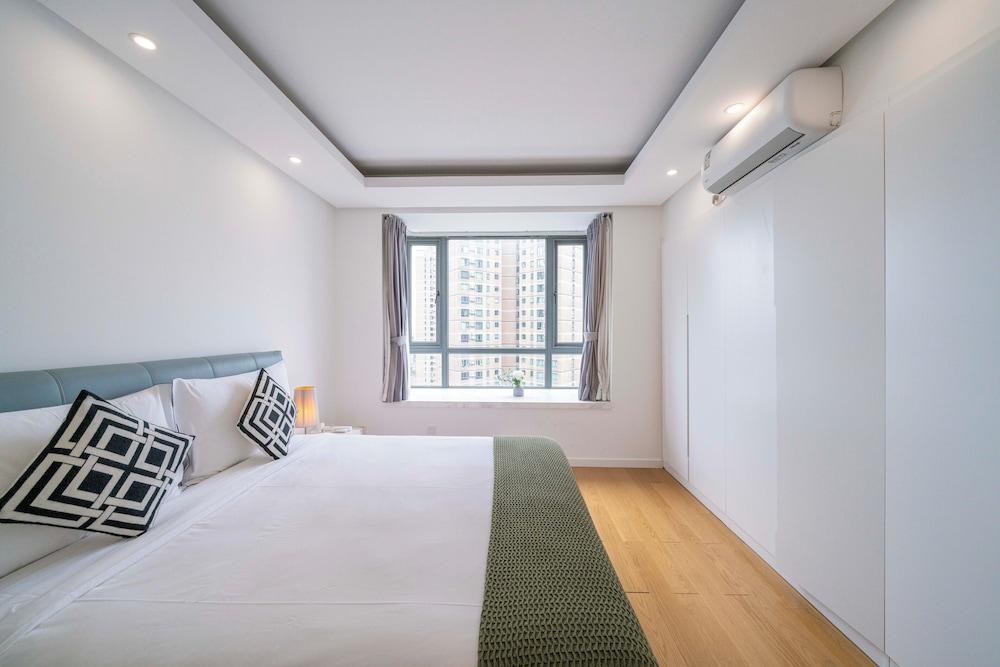 Tyms Cozy 1BR APT TianShan Dynasty View - Tap to explore photos
