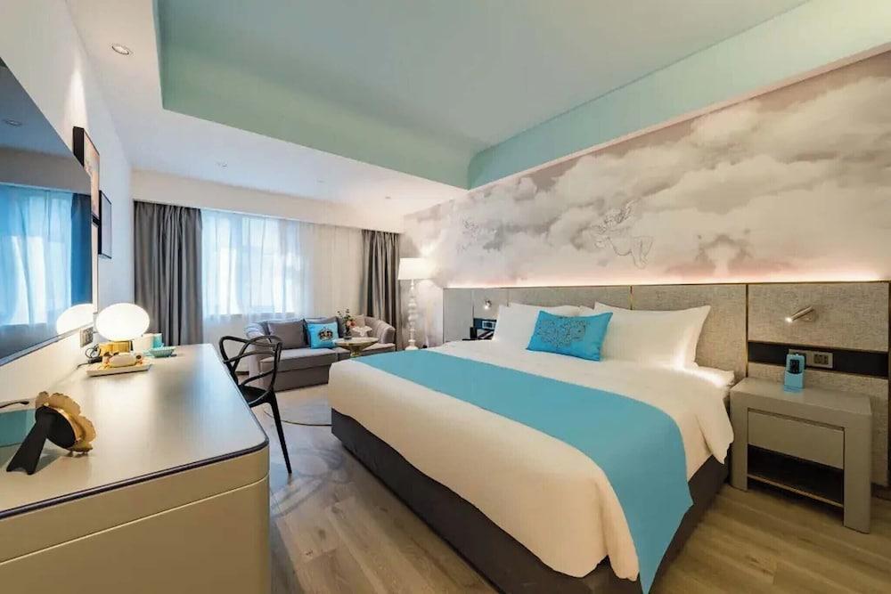 Shanghai Lujiazui BaBaiBan LANOU Hotel Room Type - Signature Double Room