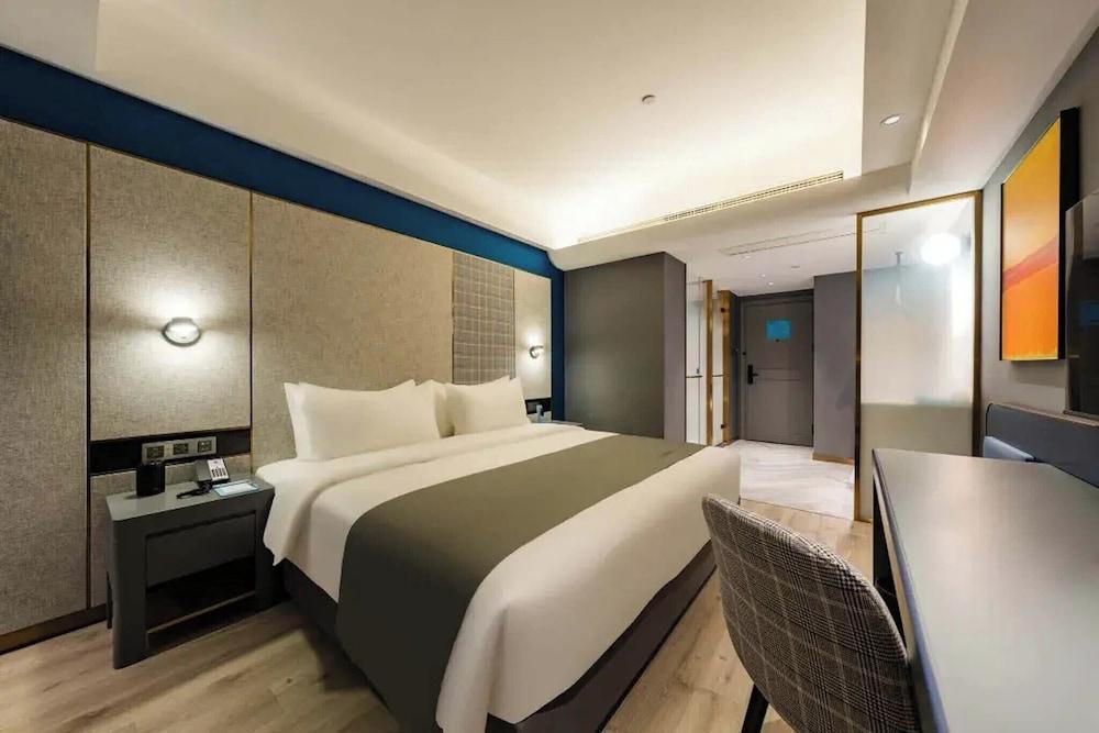 Shanghai Lujiazui BaBaiBan LANOU Hotel Room Type - Premier Double Room