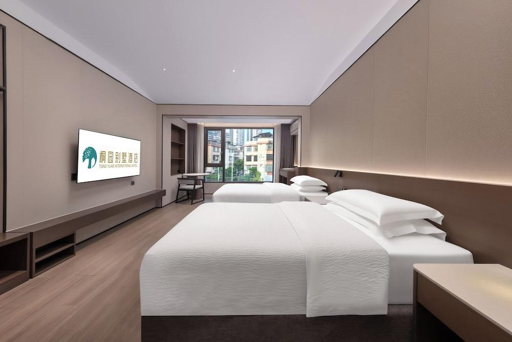 Tong Yuan International Hotel Guangzhou East Railway Station Meihuayuan Subway Station Branch - Tap to explore photos