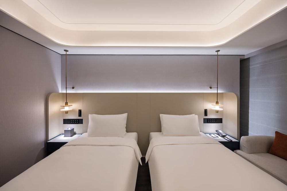 Novotel Shanghai Xuhui Riverside Room Type - Deluxe Room, 2 Twin Beds