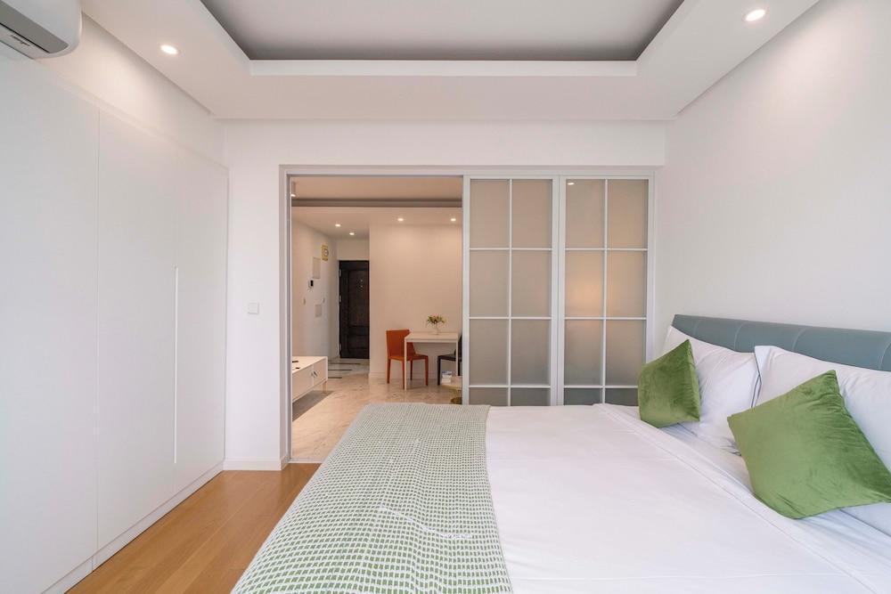 Tyms 1BR APT TianShan Dynasty View - Tap to explore photos