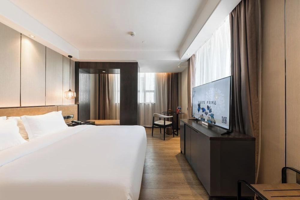 Paco Hotel Datang Metro Guangzhou Room Type - Comfort Single Room, City View