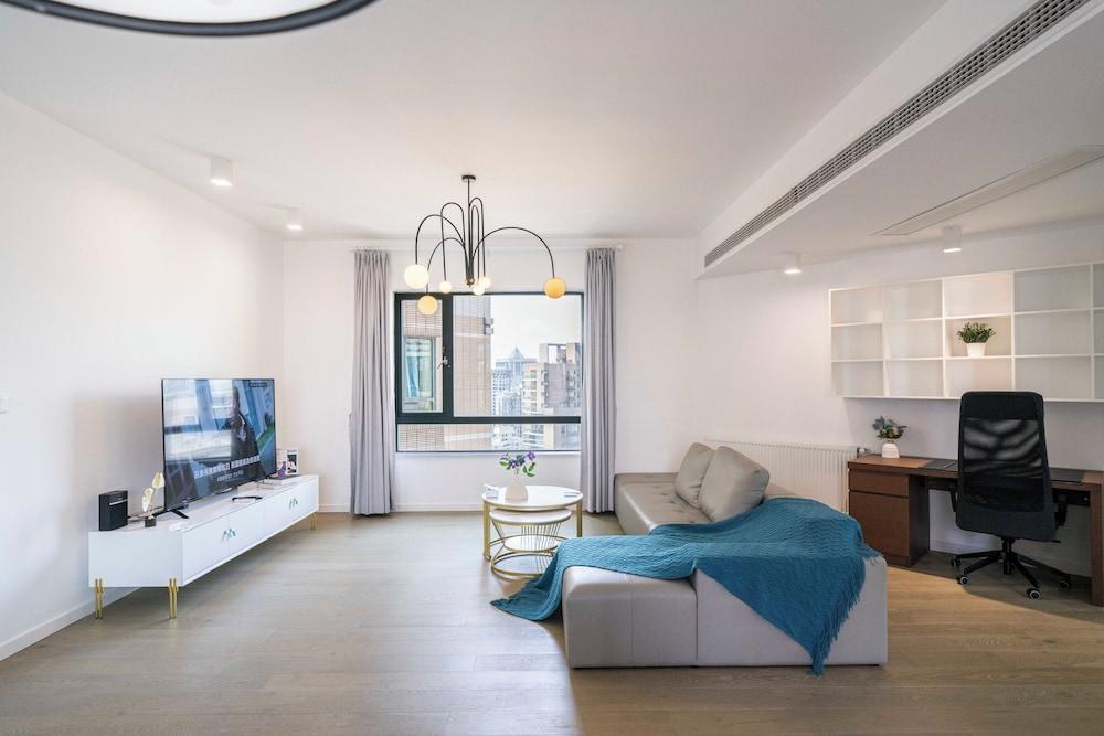 Tyms Elegant 4BR 2BA Apt in Xujiahui - Tap to explore photos