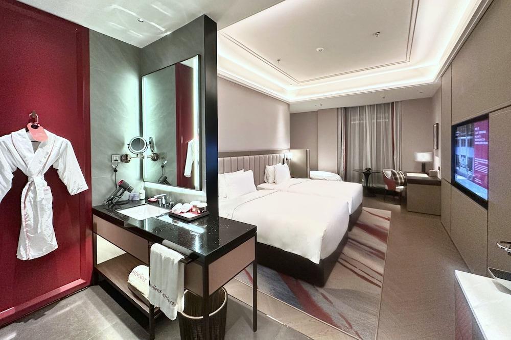 Mövenpick By Accor Shanghai People'S Square - Tap to explore photos