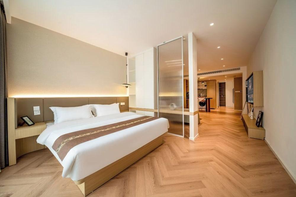 Shanghai Hills&Mico Hotel Residences - Tap to explore photos