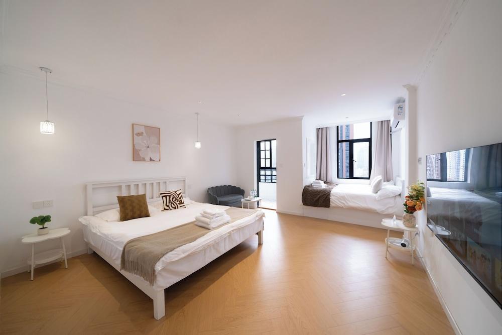 Book and Bed - North Bund Room Type - Economy Apartment