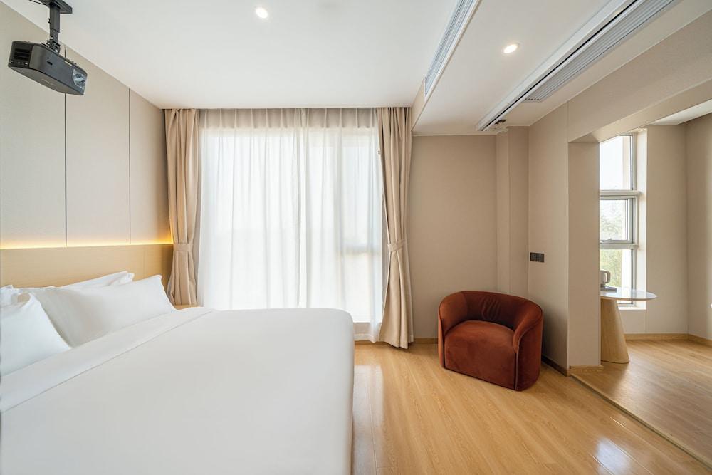 MEI DI DU JIA HOTEL Room Type - Signature Double Room, Courtyard View