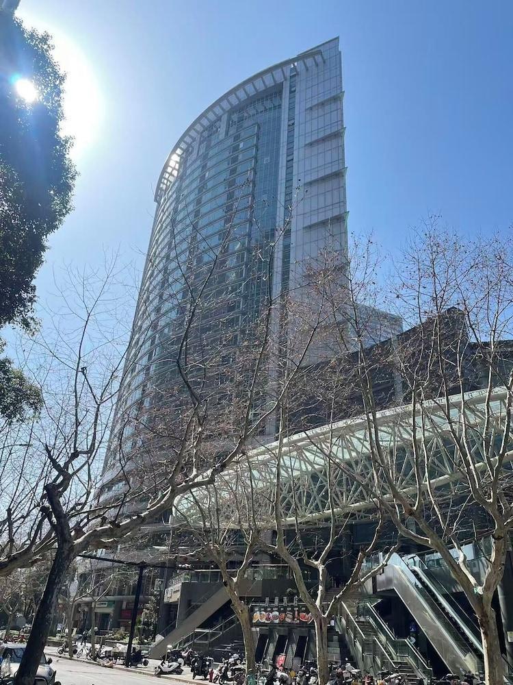 Shanghai Clivia Junlan Hotel - Tap to explore photos