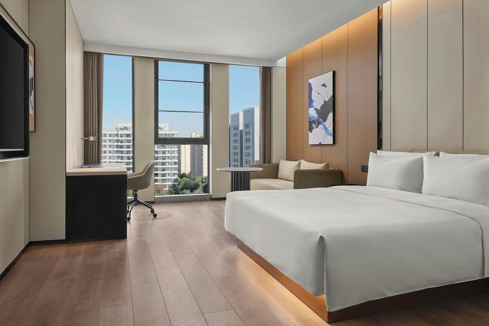 Fairfield By Marriott Shanghai Qingpu - Tap to explore photos